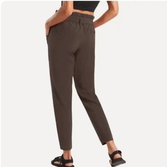 Athleta 6 Skyline Paper Bag Waist Ankle Length Travel Pants Army Olive Green - Picture 3 of 15